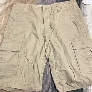 Plugg Size 32 mens cargo shorts